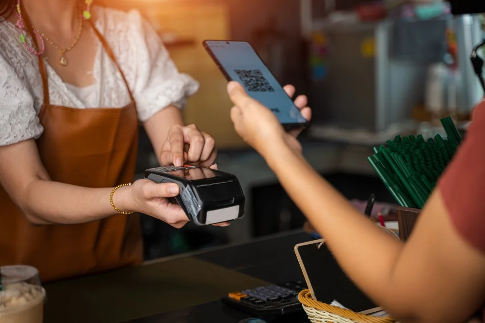 PAYMENT & DIGITAL WALLETS